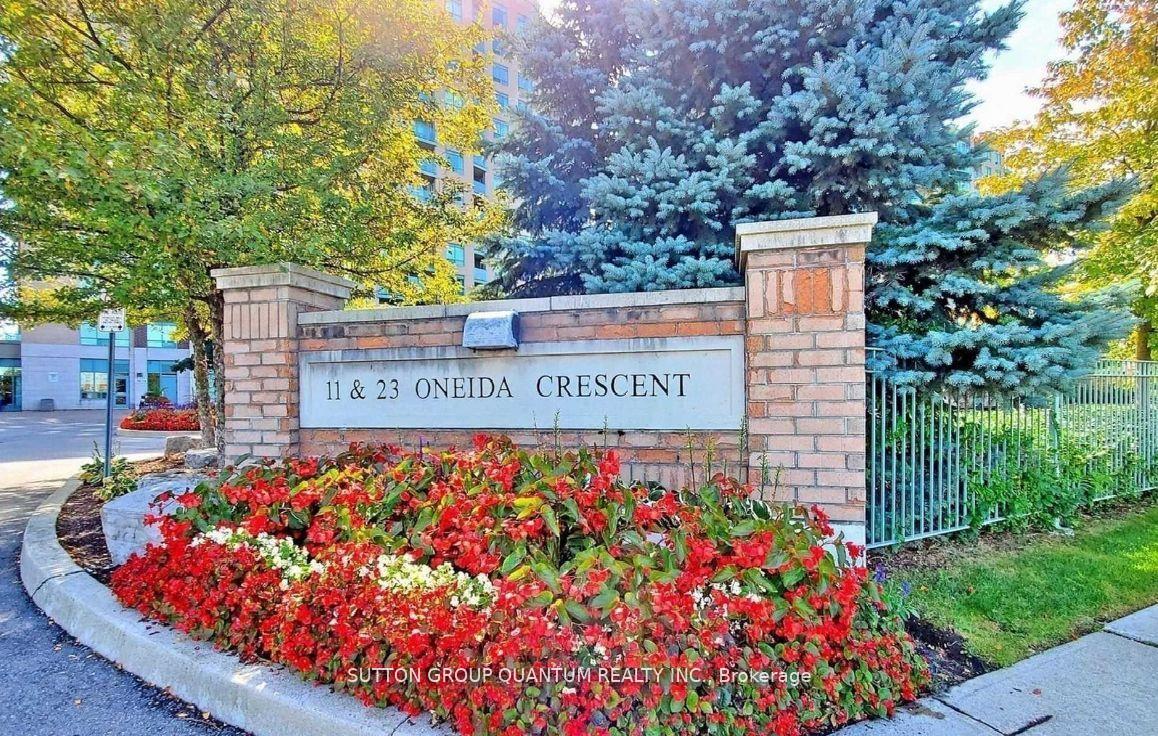 11-oneida-crescent-e-richmond-hill-ontario-n12653778