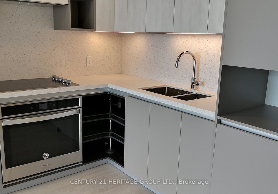 396-highway-7-e-richmond-hill-ontario-n12656766