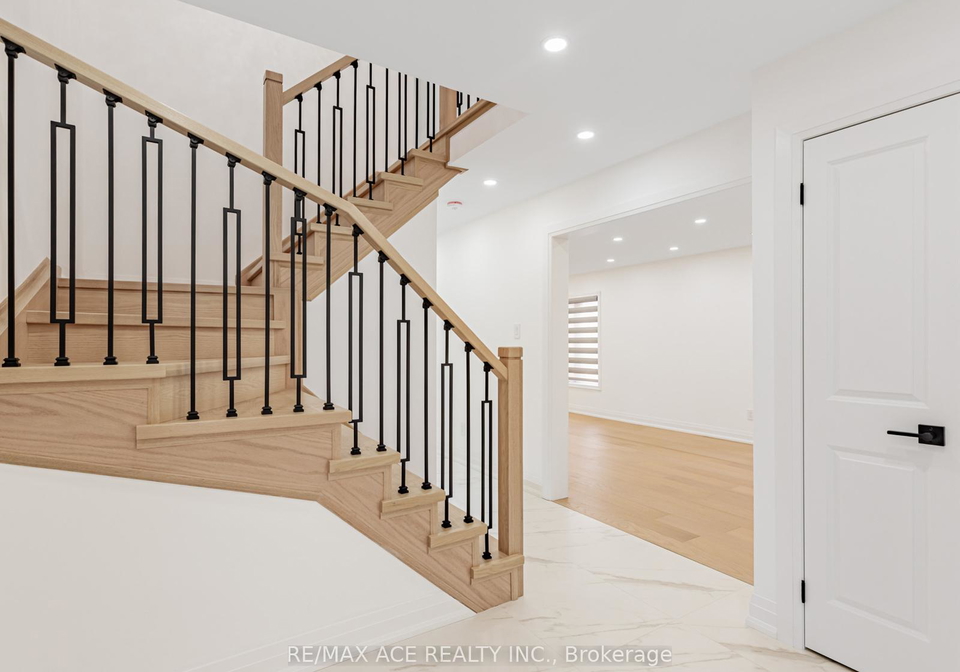 161-doubtfire-crescent-markham-ontario-n12657058