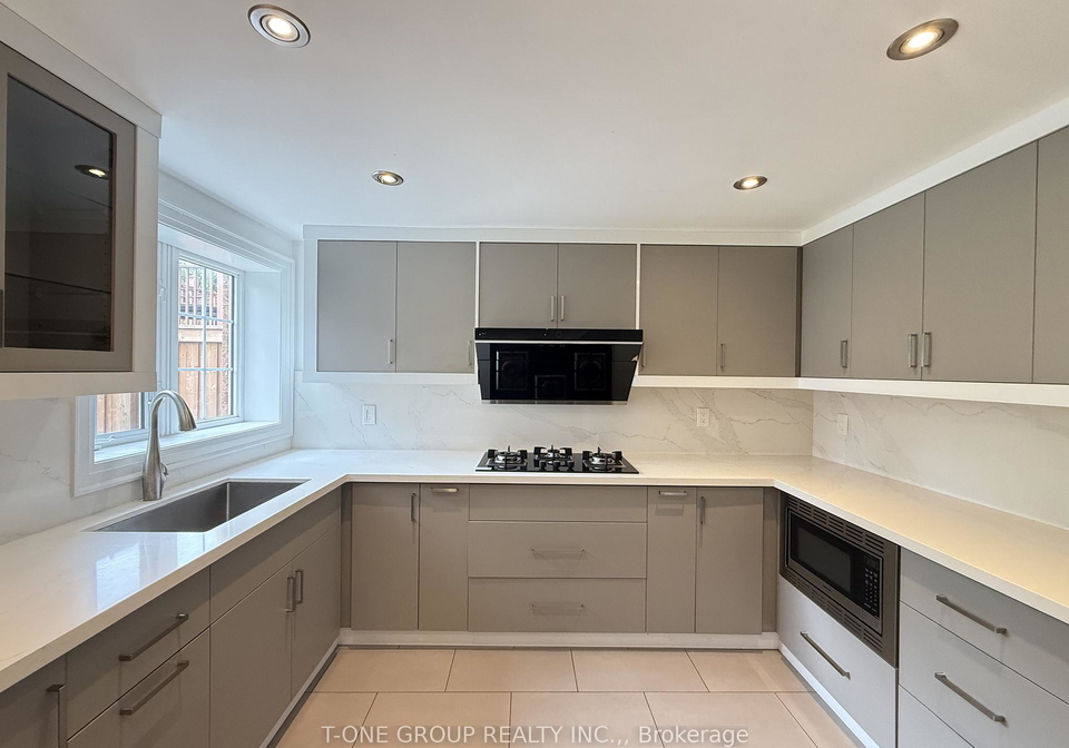 256-boake-trail-richmond-hill-ontario-n12657560