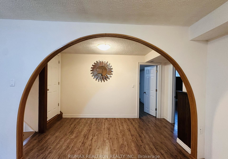 36-weldrick-road-richmond-hill-ontario-n12657990