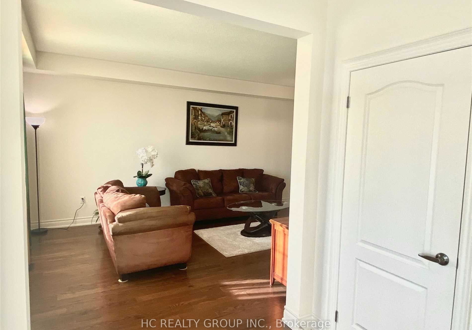 33-carratuck-street-east-gwillimbury-ontario-n12657996