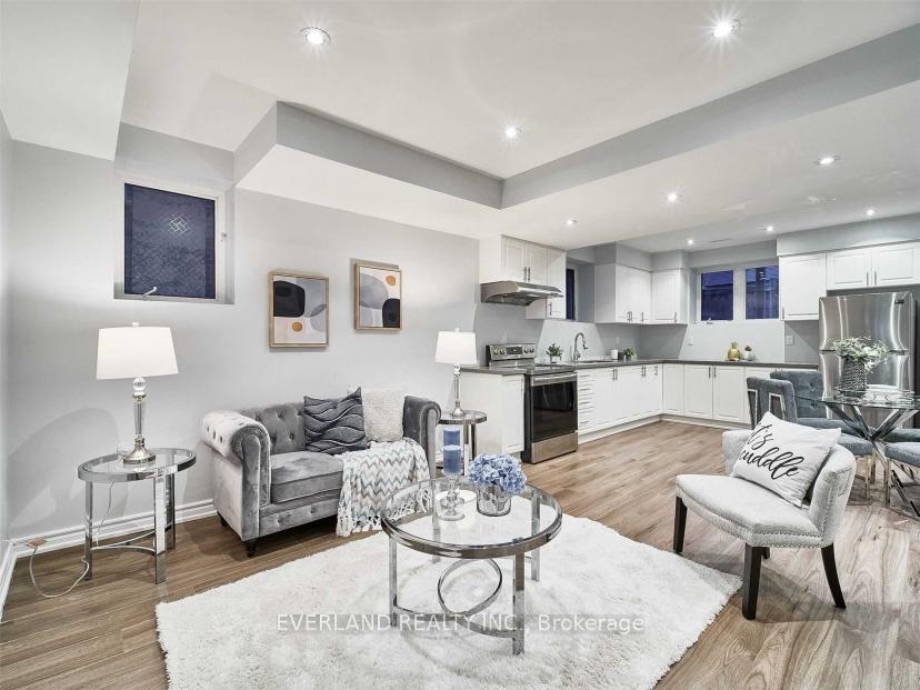 8-tarmack-drive-richmond-hill-ontario-n12658076