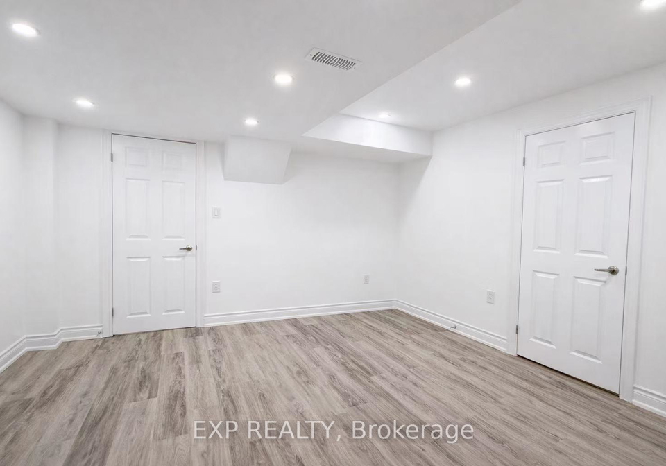135-warren-bradley-street-markham-ontario-n12659010
