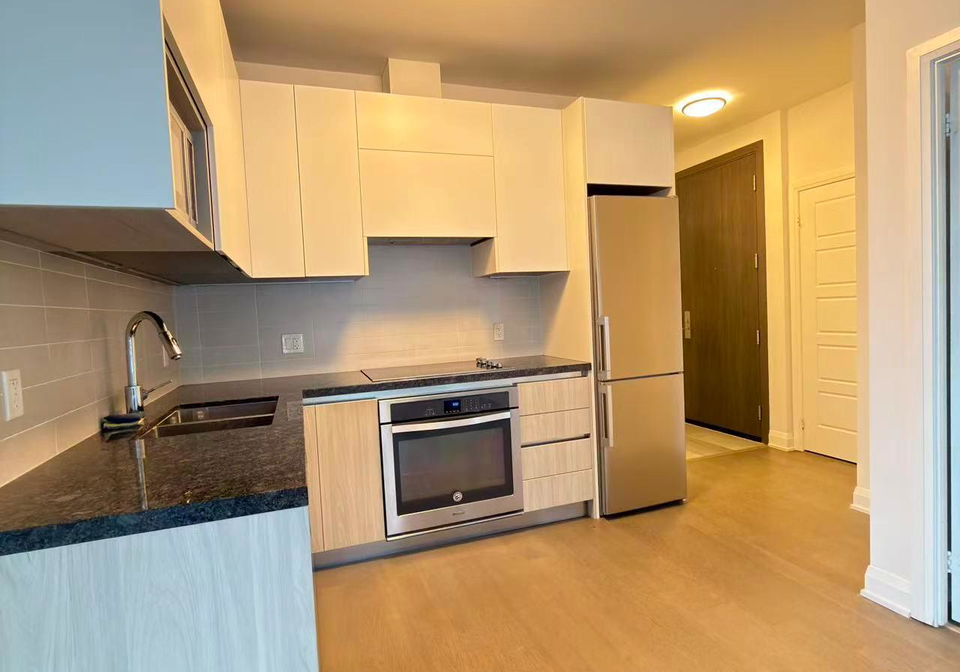 15-water-walk-drive-markham-ontario-n12659060
