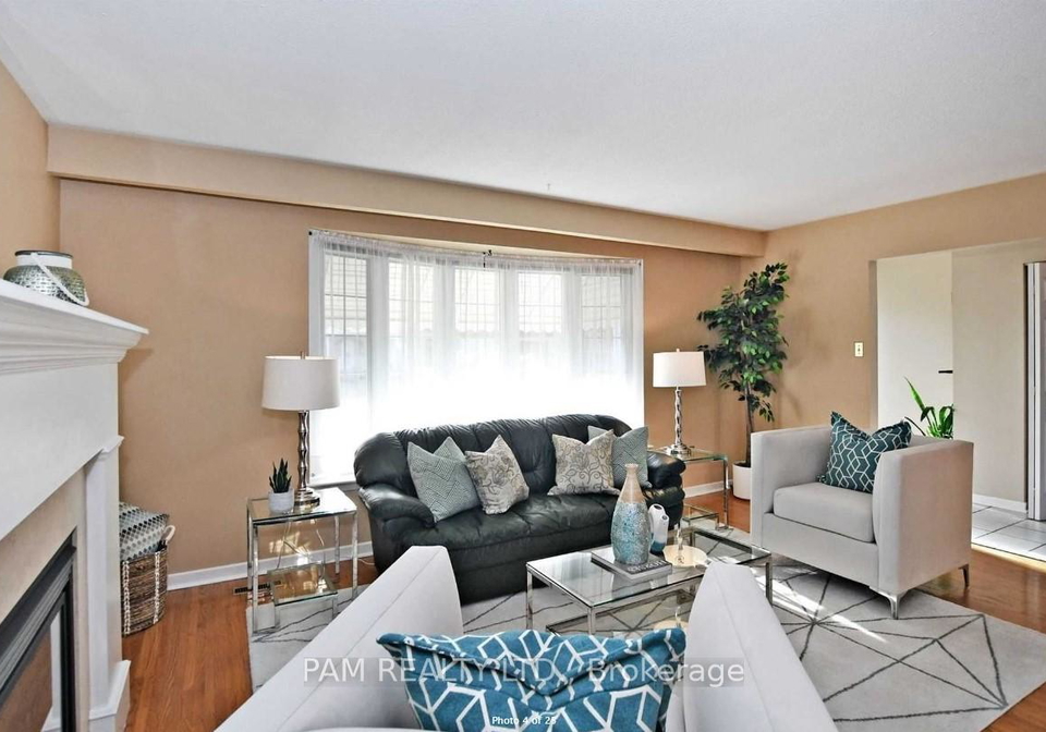 13-bigwin-drive-aurora-ontario-n12659686
