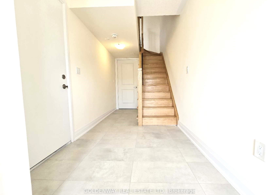 20-clipper-crescent-whitchurch-stouffville-ontario-n12659942