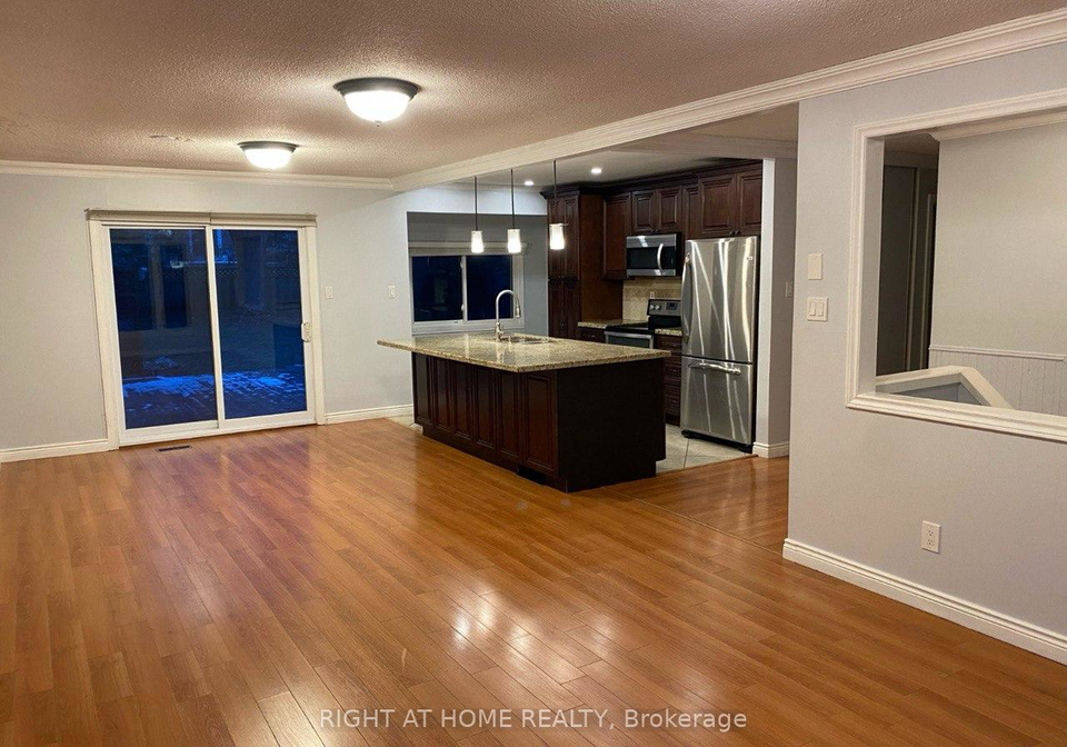 18-red-mills-drive-east-gwillimbury-ontario-n12660522