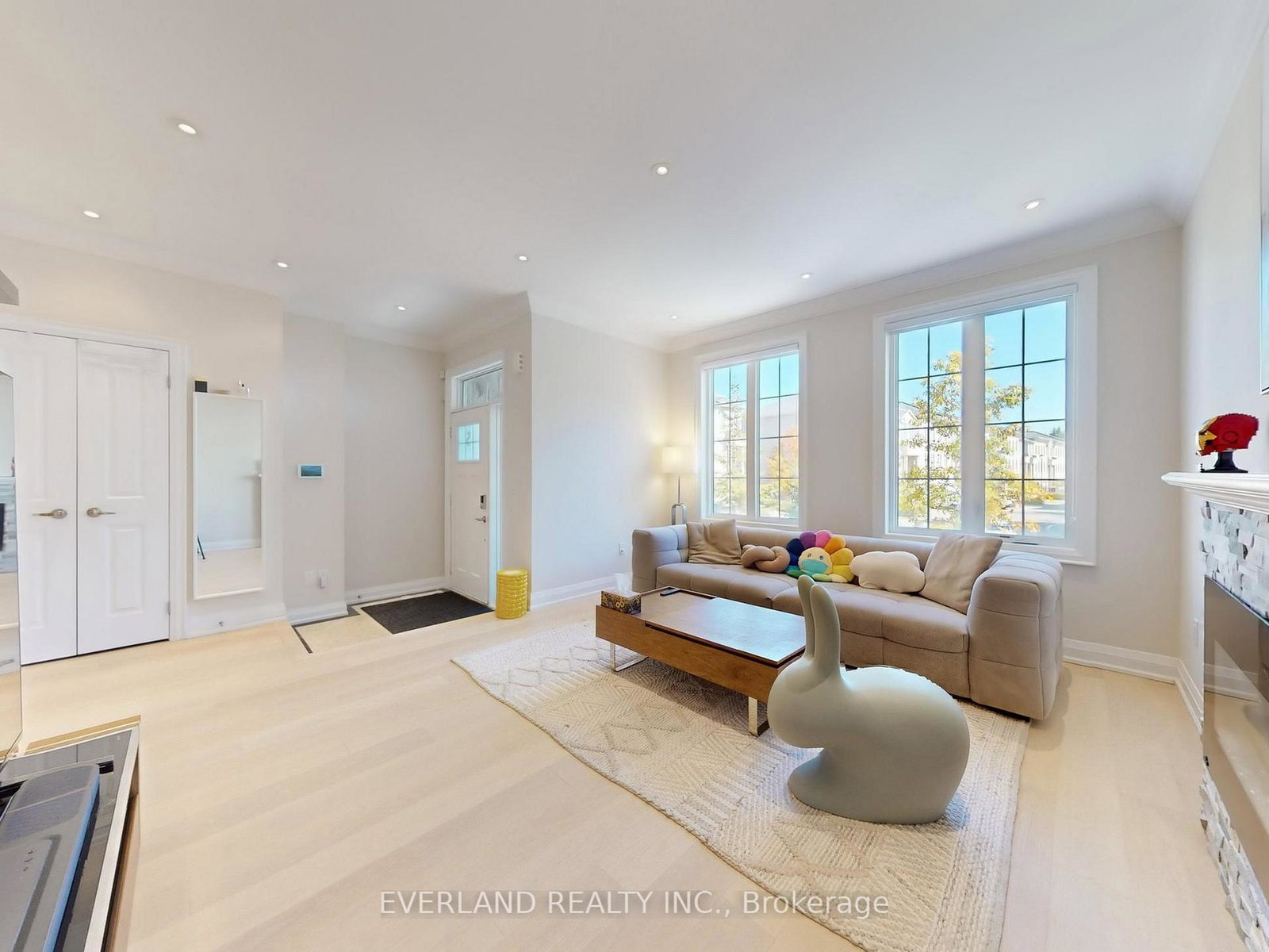 5-point-pelee-lane-richmond-hill-ontario-n12661374