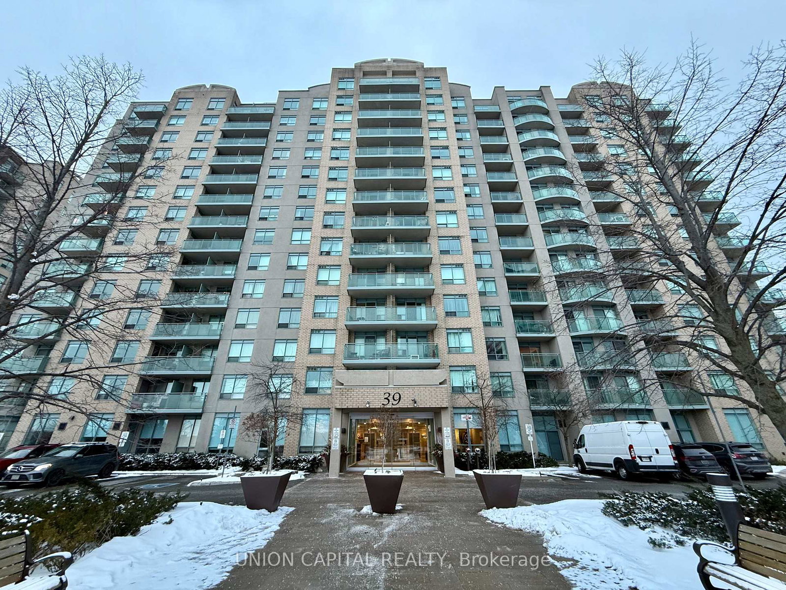 39-oneida-crescent-richmond-hill-ontario-n12664200