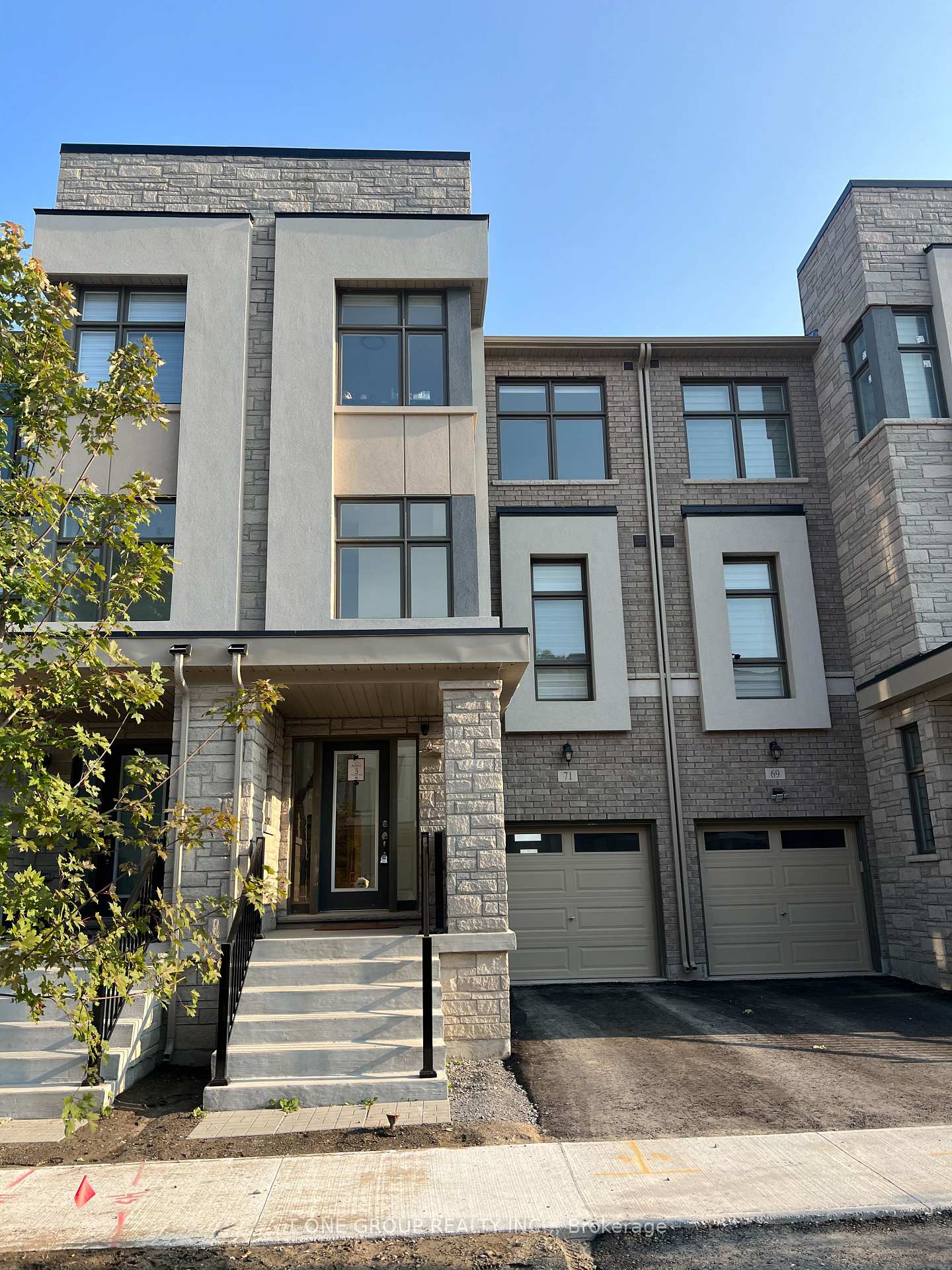 71-puisaya-drive-richmond-hill-ontario-n12664284