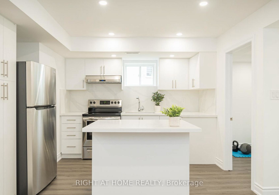 74-westlake-crescent-bradford-west-gwillimbury-ontario-n12664962