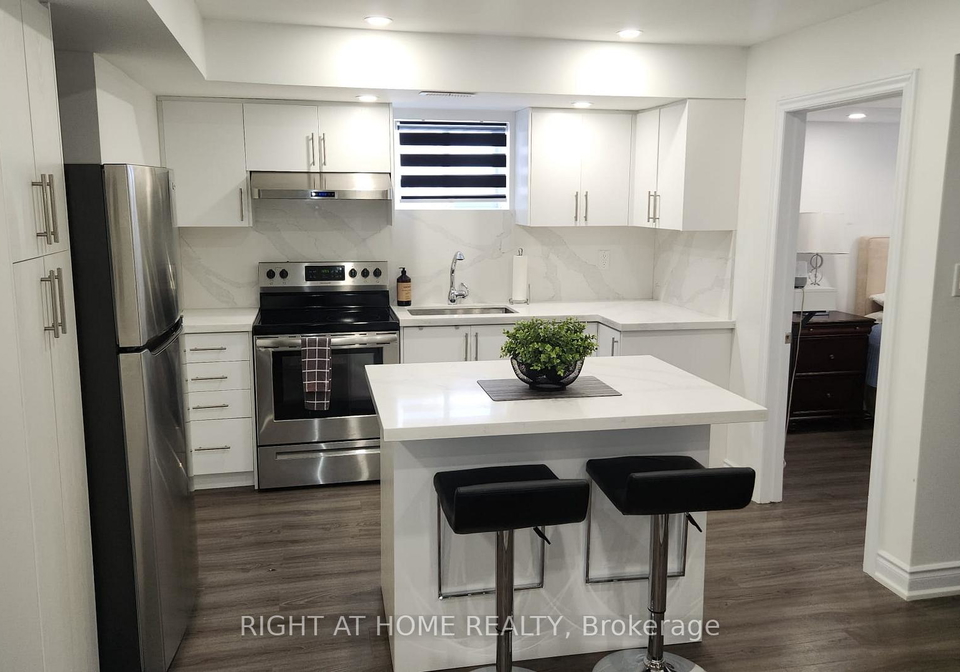 74-westlake-crescent-bradford-west-gwillimbury-ontario-n12664962
