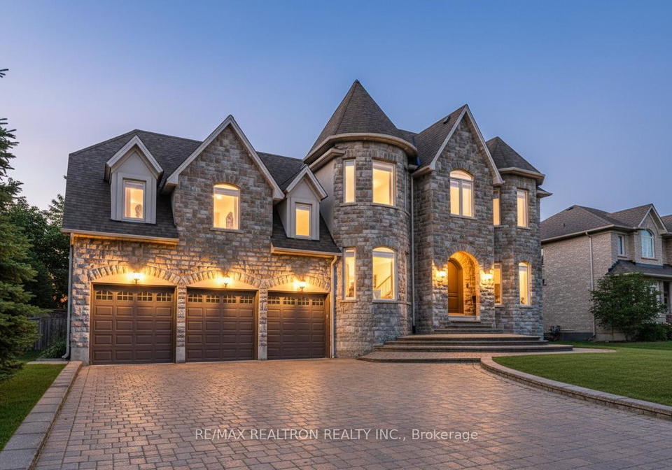 12-orlon-crescent-richmond-hill-ontario-n12665146