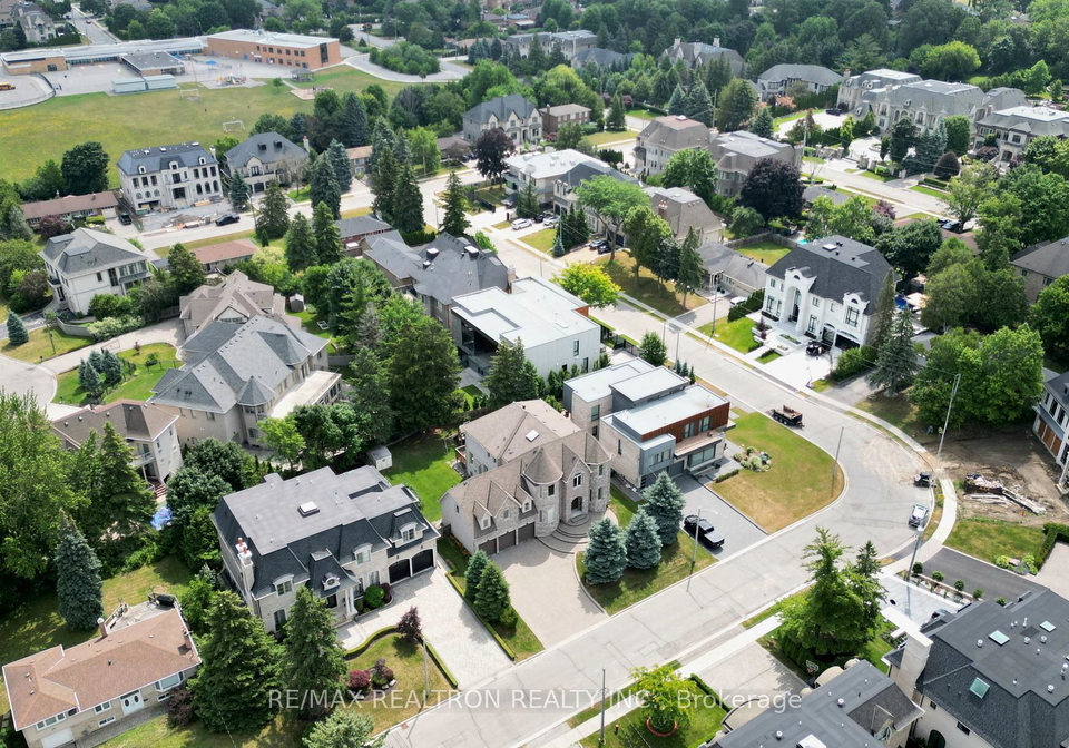 12-orlon-crescent-richmond-hill-ontario-n12665146