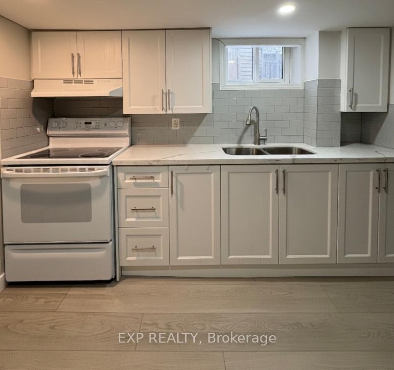 70-marlin-court-newmarket-ontario-n12665654