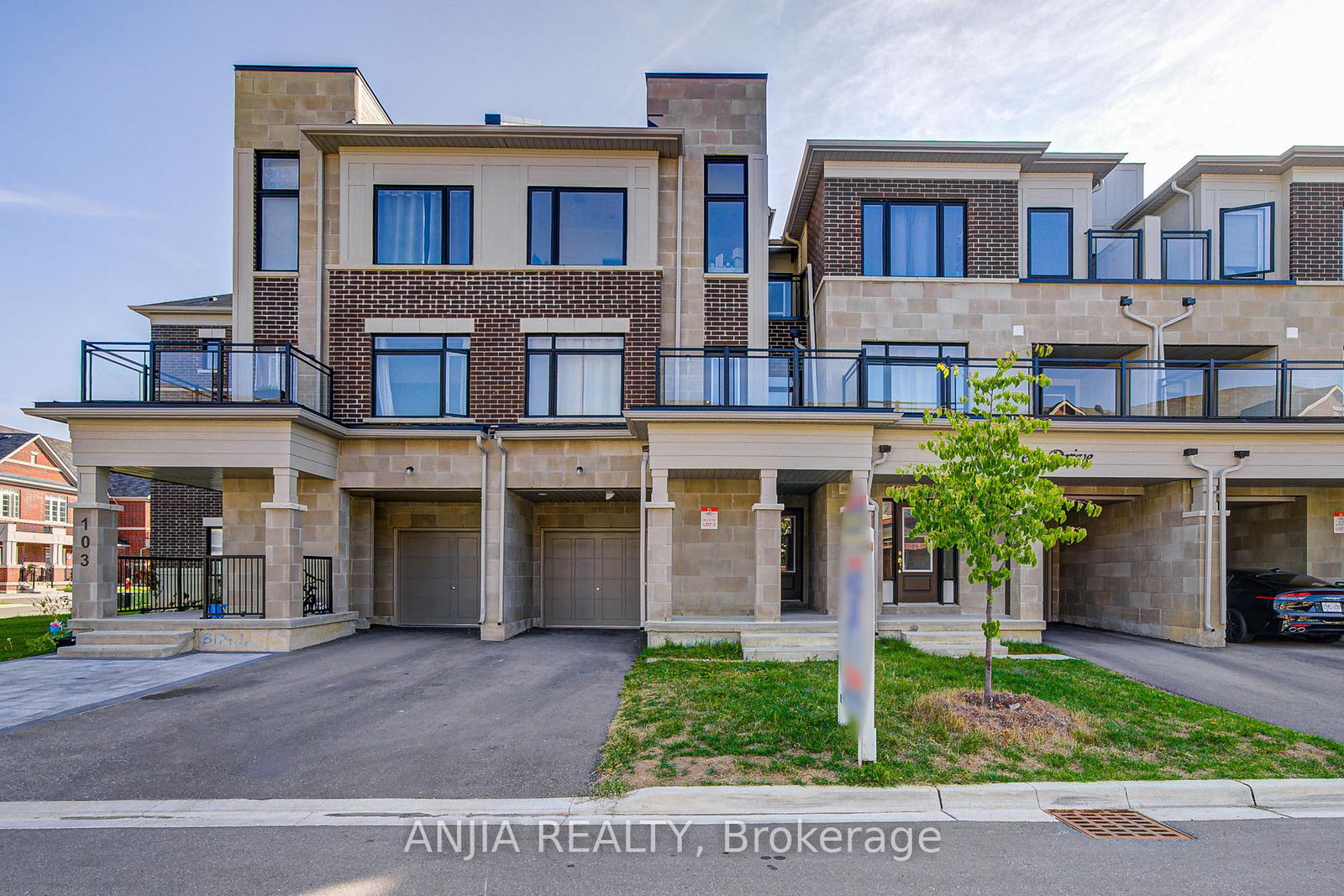 105-ness-drive-richmond-hill-ontario-n12668942