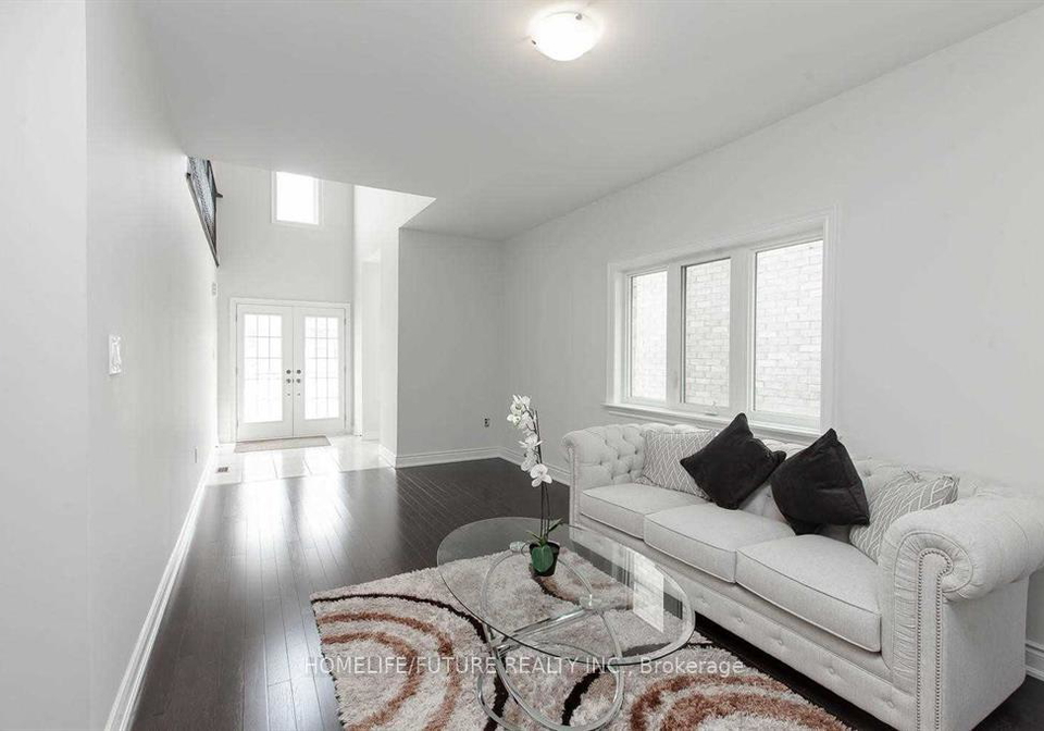 109-milby-crescent-bradford-west-gwillimbury-ontario-n12670032