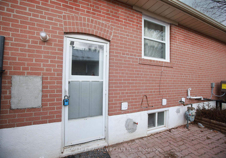 63-newbury-drive-newmarket-ontario-n12670076