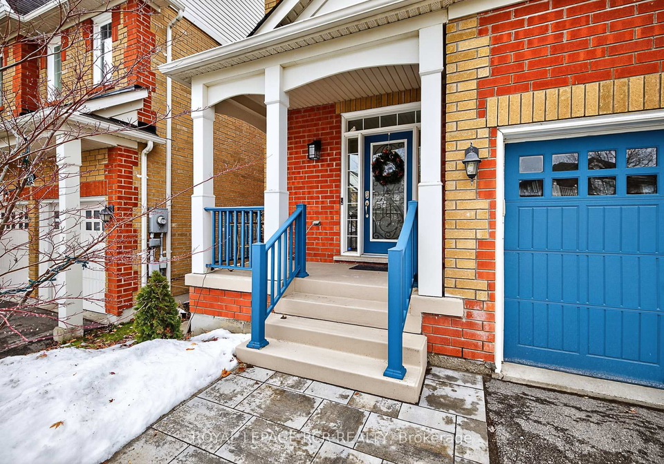 54-ford-wilson-boulevard-newmarket-ontario-n12672136