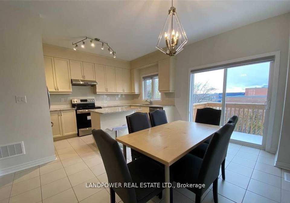 107-gordon-circle-newmarket-ontario-n12672418