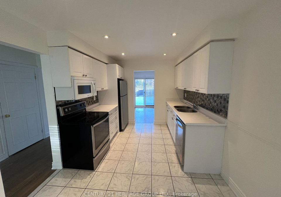 160-don-head-village-boulevard-richmond-hill-ontario-n12672696