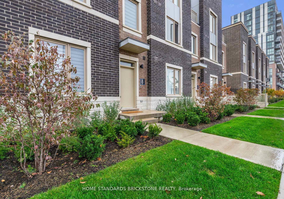 90-honeycrisp-crescent-vaughan-ontario-n12672800