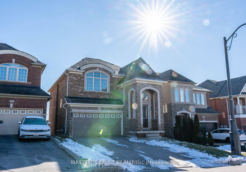 471-kwapis-boulevard-newmarket-ontario-n12673448