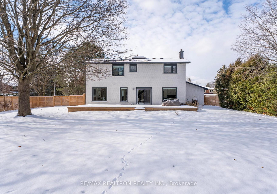 1-rosegarden-crescent-richmond-hill-ontario-n12673734