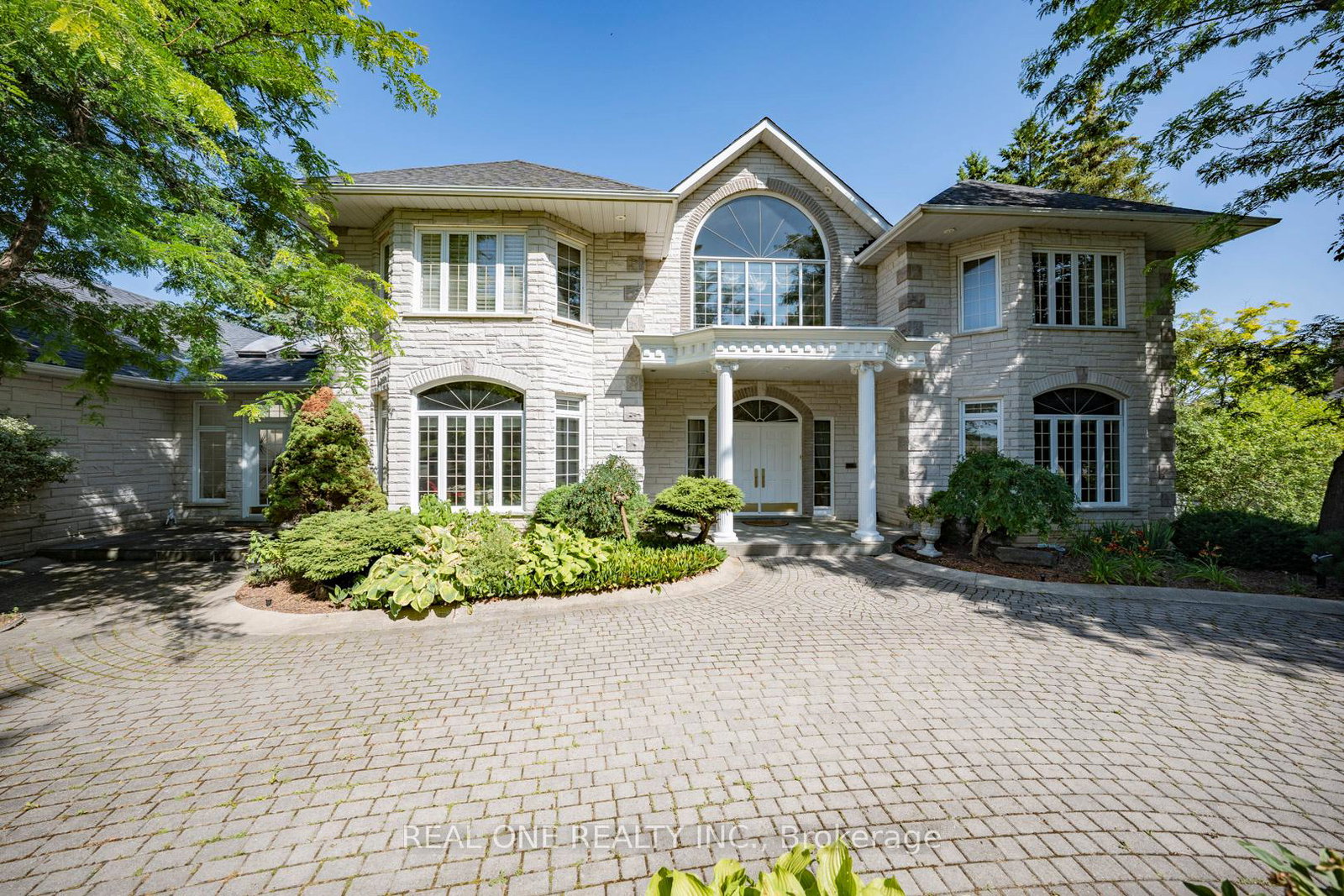 14-alm-court-aurora-ontario-n12674676