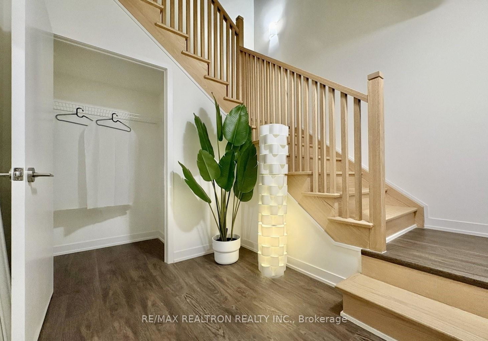 6-david-eyer-road-e-richmond-hill-ontario-n12676706