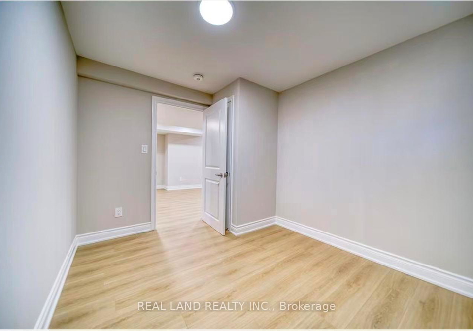 82-oxford-street-richmond-hill-ontario-n12677406