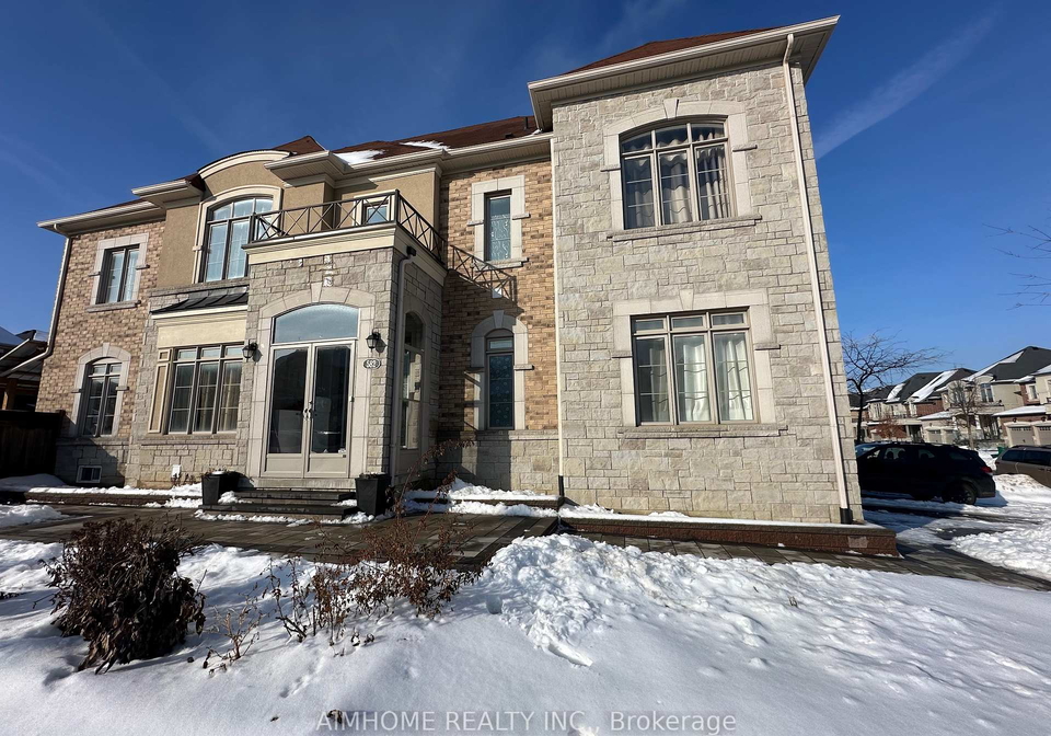 582-mcgregor-farm-trail-newmarket-ontario-n12678832