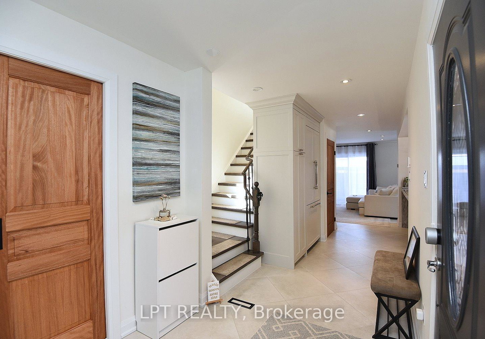 2-leora-court-richmond-hill-ontario-n12679036