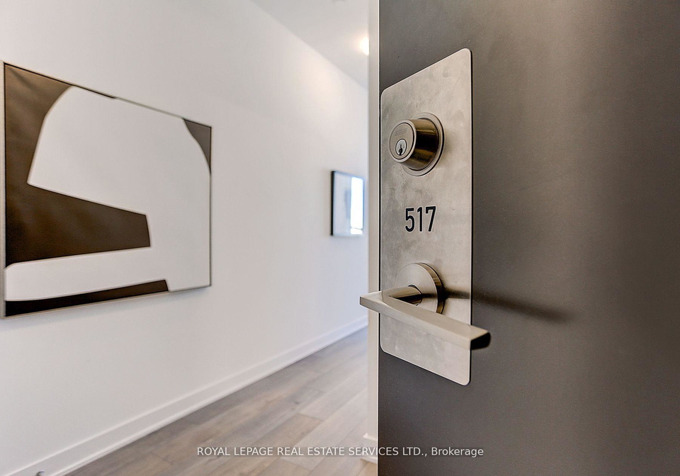 38-honeycrisp-crescent-vaughan-ontario-n12679488