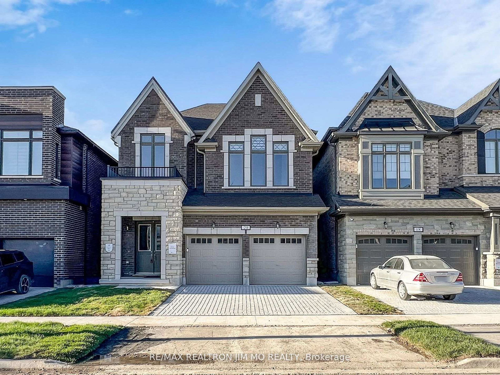 20-nanhai-avenue-markham-ontario-n12679676