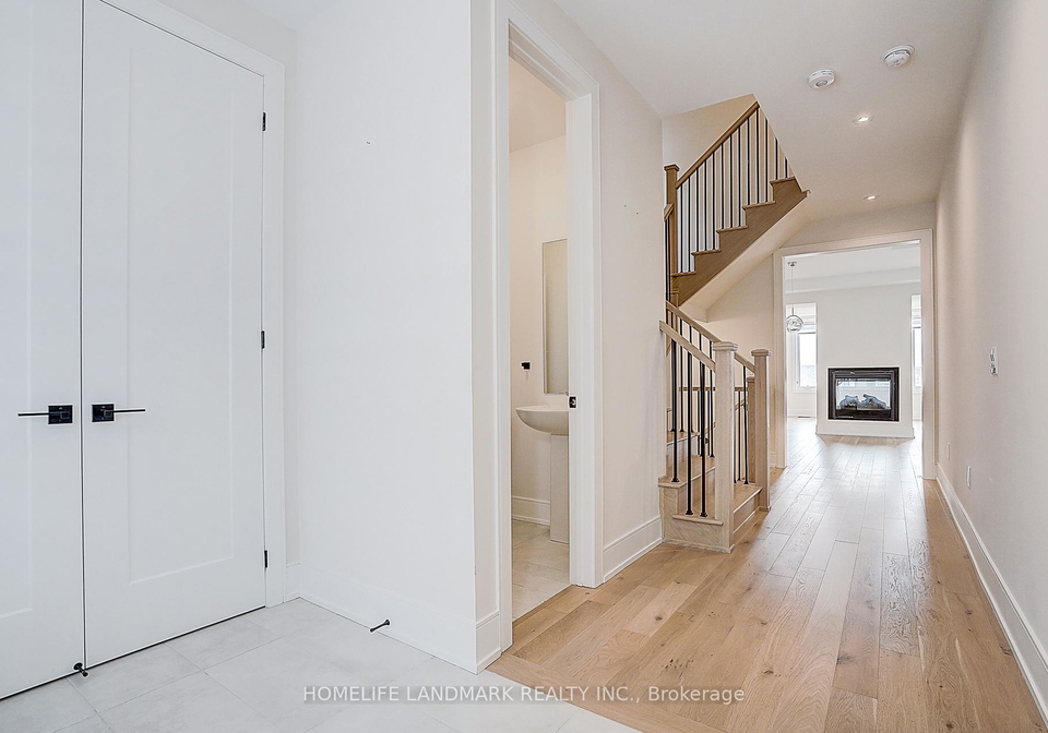 106-angus-morton-crescent-east-gwillimbury-ontario-n12680116
