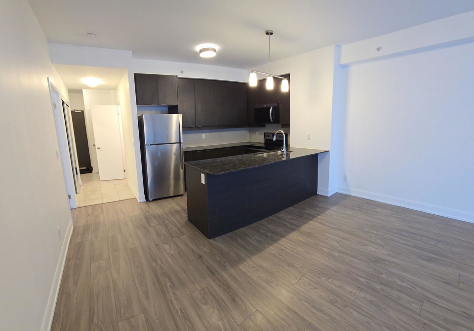 2910-highway-7-boulevard-w-vaughan-ontario-n12680198