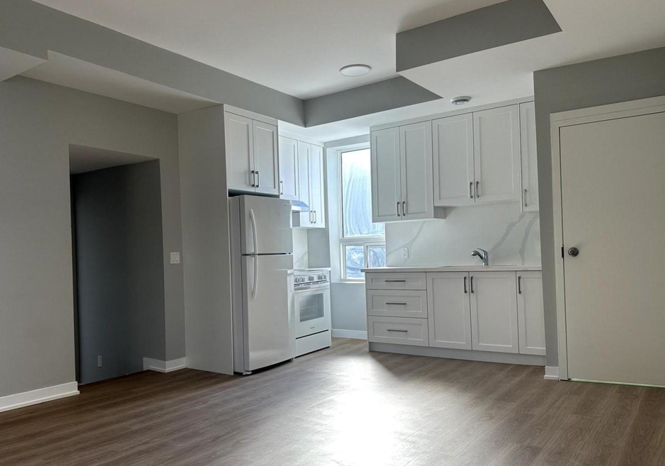 9-wellington-street-e-aurora-ontario-n12680270