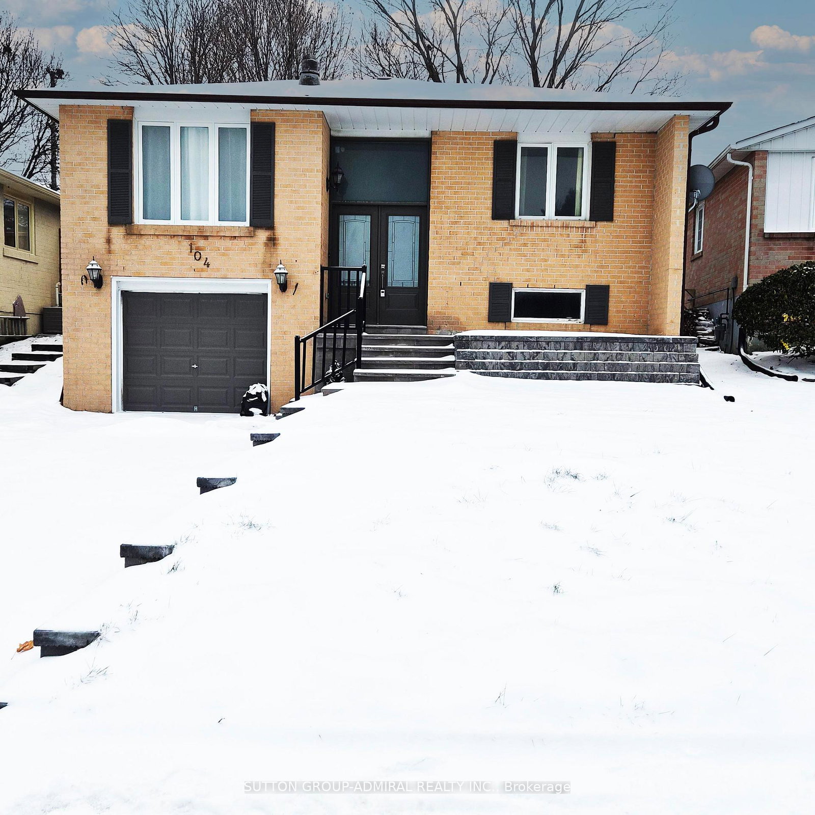 104-armitage-drive-newmarket-ontario-n12681466