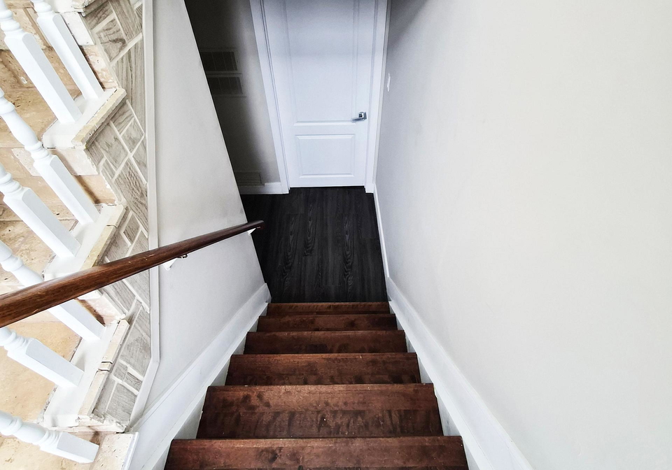 104-armitage-drive-newmarket-ontario-n12681466