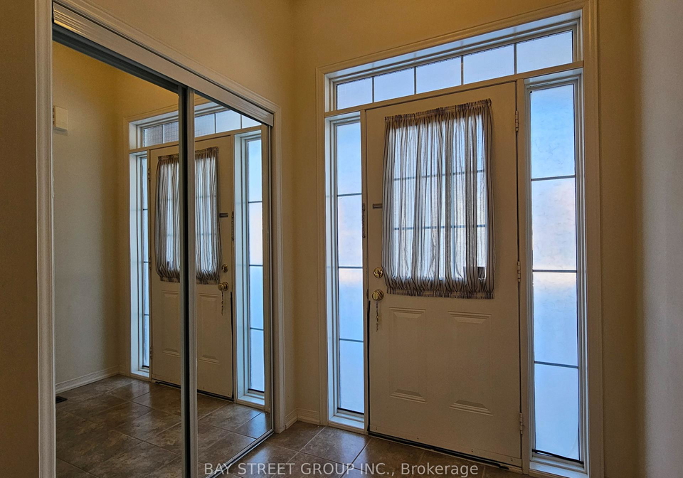 1275-blencowe-crescent-newmarket-ontario-n12681508