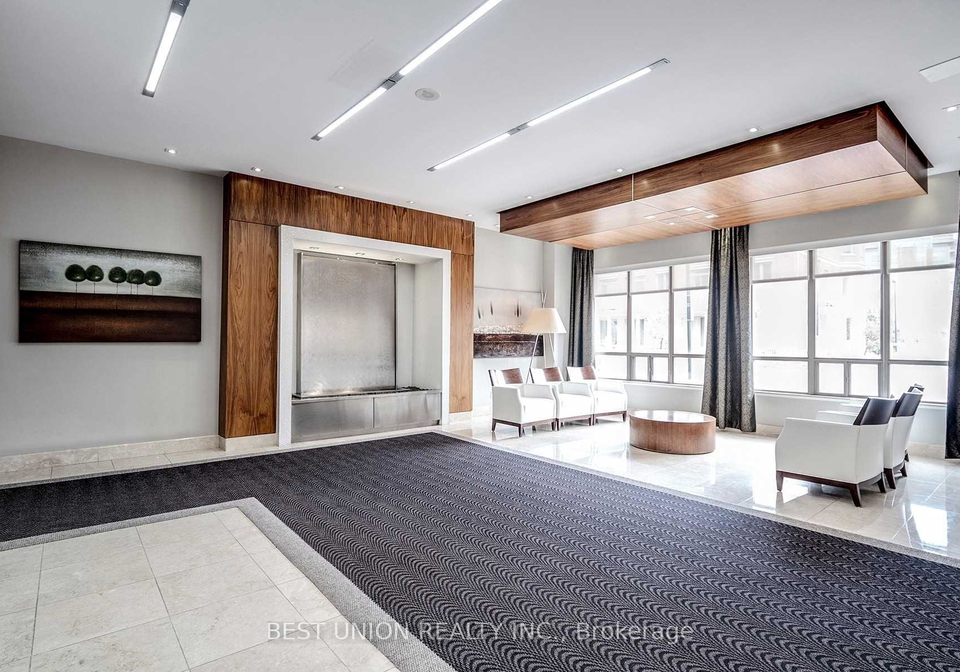39-galleria-parkway-markham-ontario-n12681740