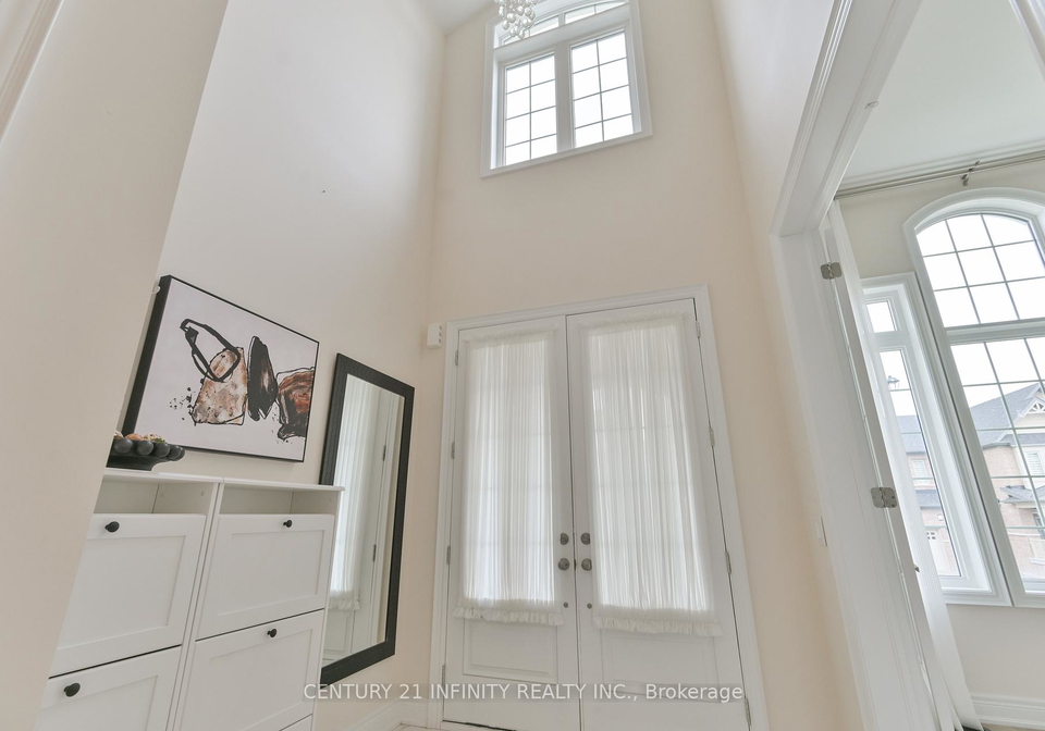 34-watershed-gate-east-gwillimbury-ontario-n12682508