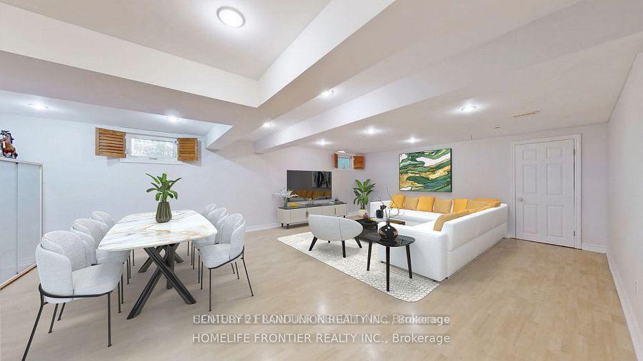201-centre-street-w-richmond-hill-ontario-n12683144