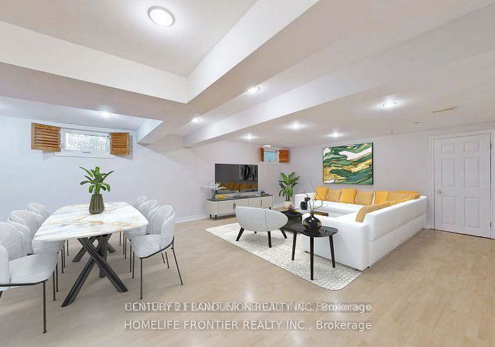 201-centre-street-w-richmond-hill-ontario-n12683144