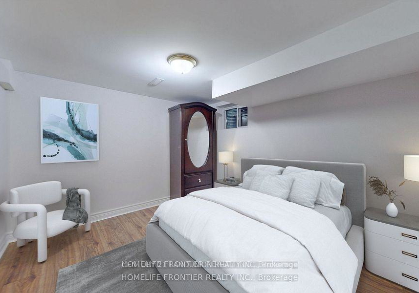 201-centre-street-w-richmond-hill-ontario-n12683144