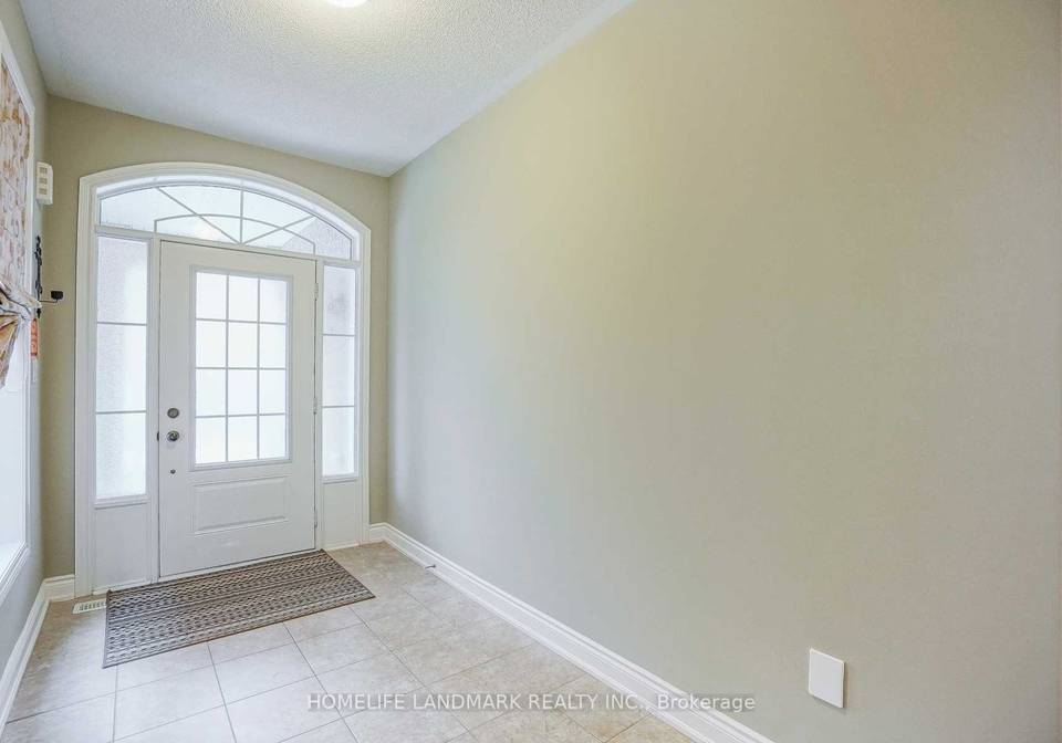 16-mack-clement-lane-richmond-hill-ontario-n12683214