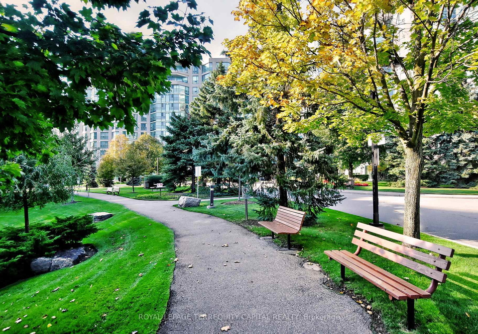 7825-bayview-avenue-markham-ontario-n12683502