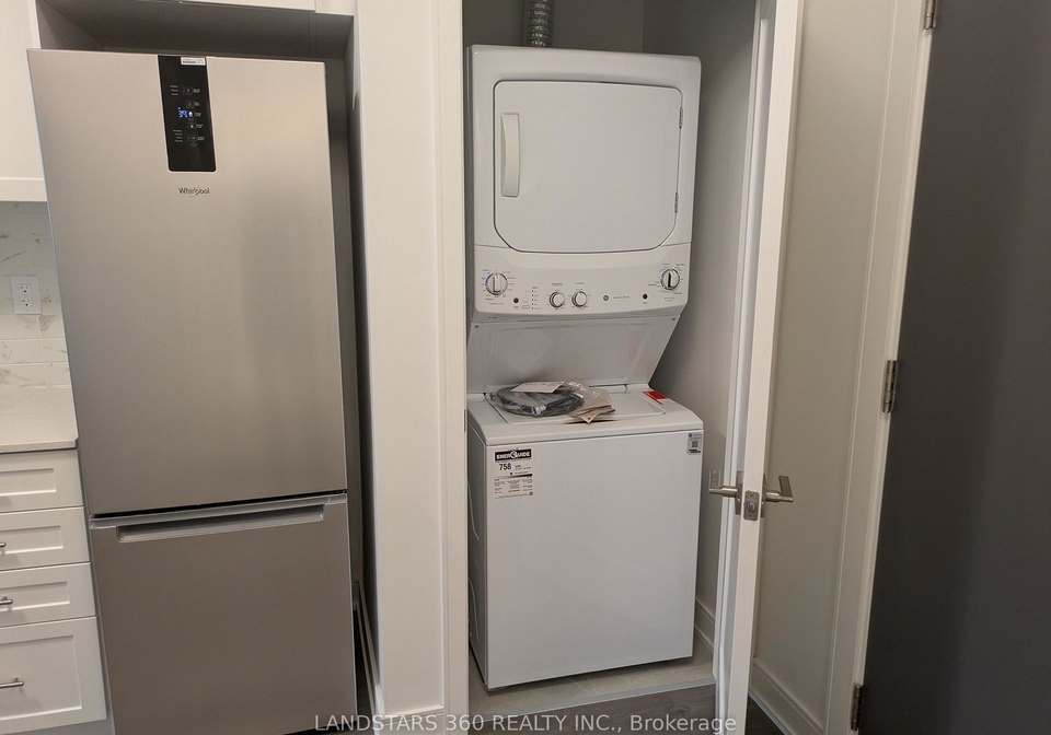 715-davis-drive-newmarket-ontario-n12683572